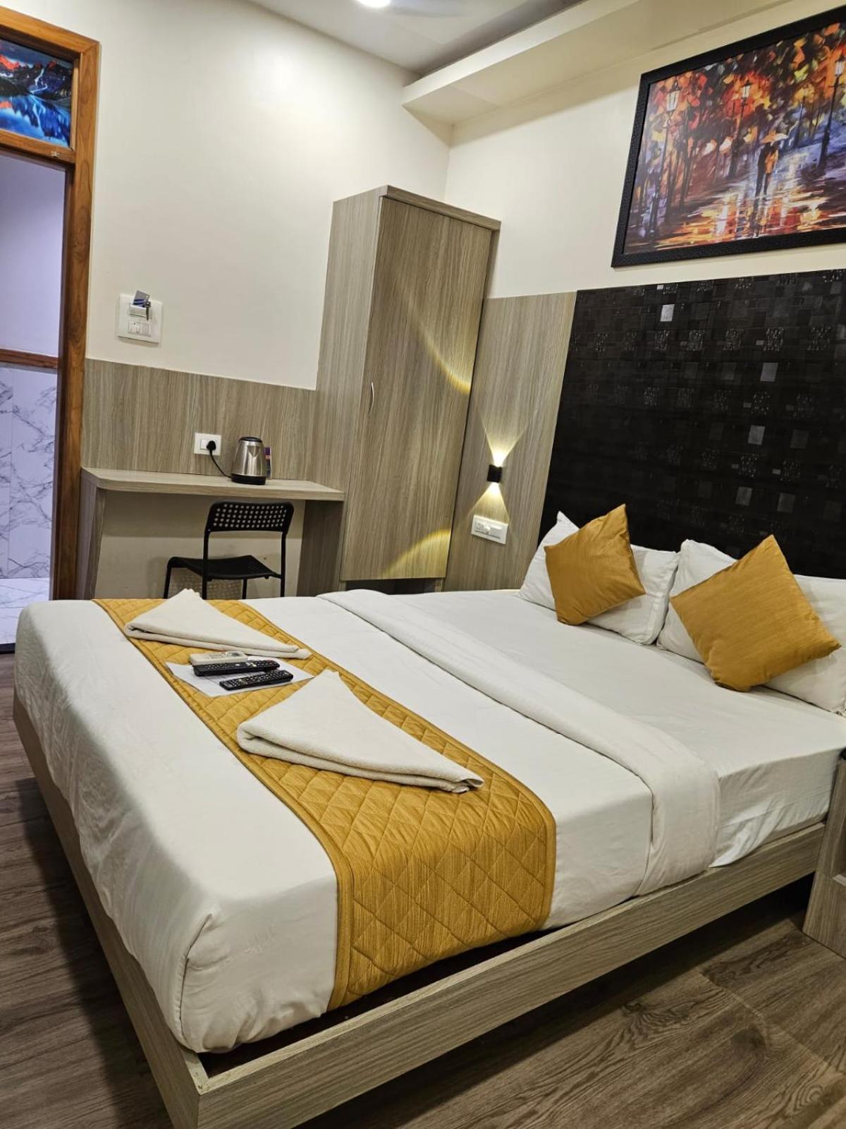 Hotel Arts International มุมไบ ภายนอก รูปภาพ