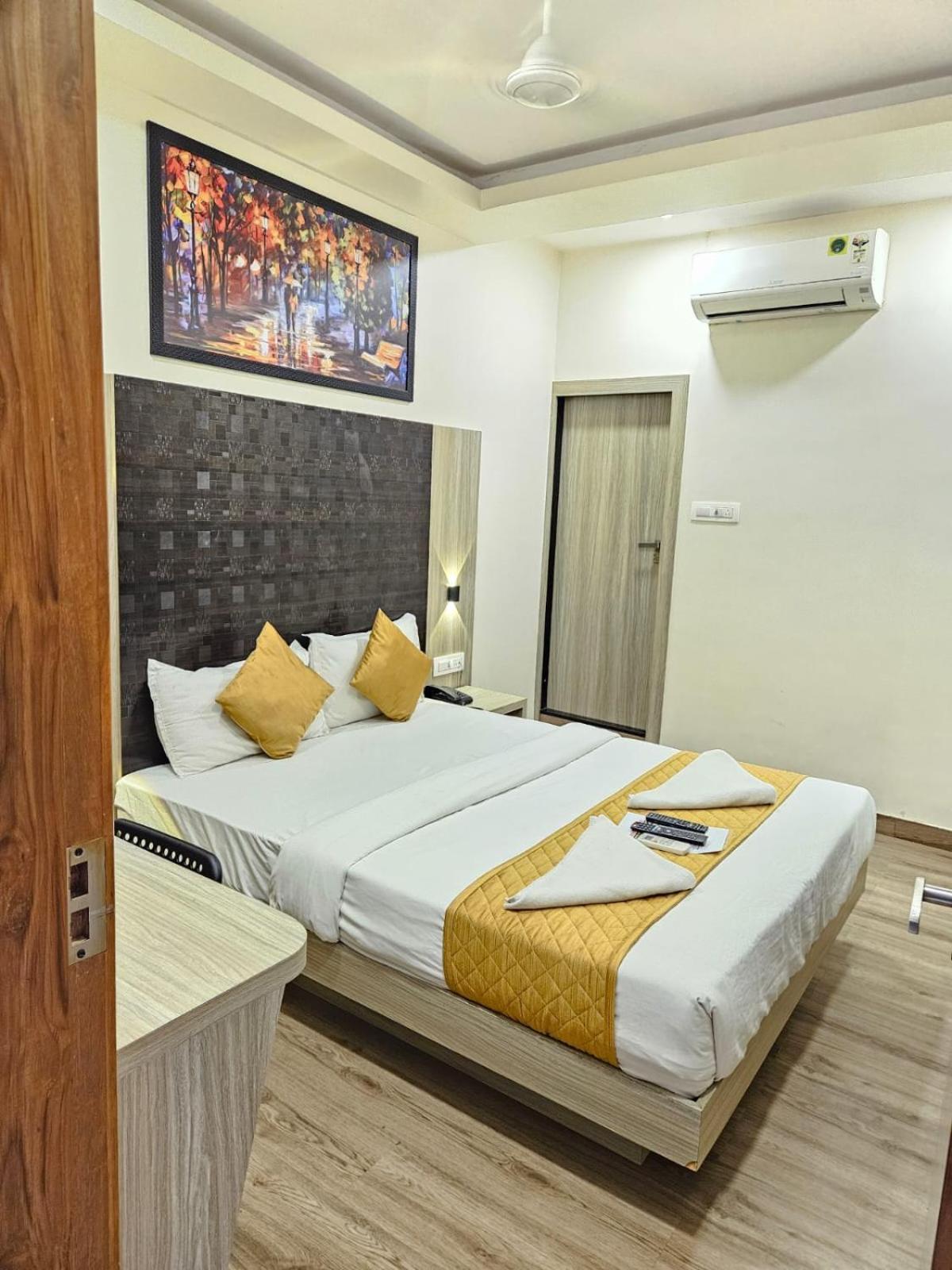 Hotel Arts International มุมไบ ภายนอก รูปภาพ